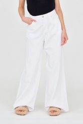 7 FOR ALL MANKIND Białe jeansy damskie Zoey, Rozmiar 25. Białe jeansy 7 for all mankind, bez wzorów. W wyprzedaży za 499.99 zł.