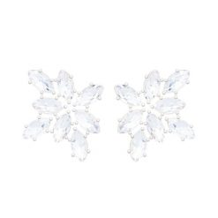 Kolczyki sztyfty Glamour z kryształami posrebrzane. Białe kolczyki Lilou, z kryształem, posrebrzane, na sztyftcie. Za 339.00 zł.