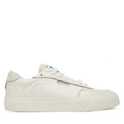 Superga. Białe trampki Superga, bez wzorów, bez zapięcia. Za 319.99 zł.