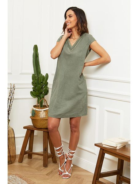 Le Monde du Lin Lniana sukienka w kolorze oliwkowym rozmiar: 40/42. Brązowe sukienki Le Monde du Lin, na co dzień, bez wzorów, ze lnu, klasyczne, bez kołnierzyka, bez ramiączek, mini, proste. Za 153.71 zł.