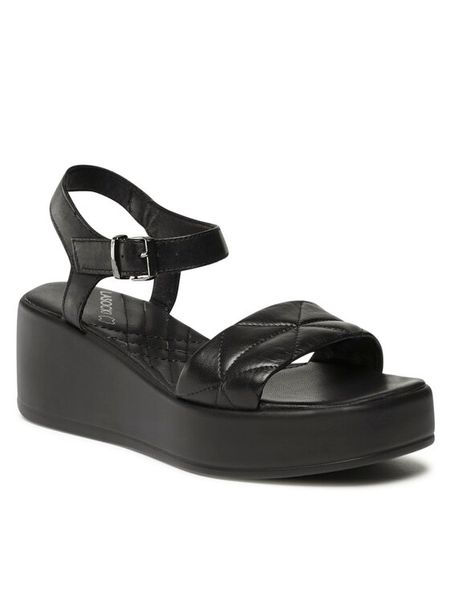 Lasocki Sandały OCE-3030-06 Czarny. Czarne sandały Lasocki, bez wzorów, ze skóry, bez obcasa, na koturnie, bez zapięcia. Za 169.99 zł.