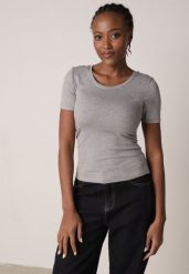 Szary Prążkowany T-shirt Ozdobiony po Bokach Marszczeniem Nedisa. Szare t-shirty Born2be, m, bez wzorów, z jeansu, bez kołnierzyka, bez ramiączek. Za 49.99 zł.