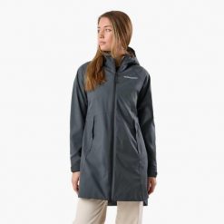 Kurtka przeciwdeszczowa kobieca Swedemount Orust Rain Coat wodoodporna. Zielone kurtki sportowe SWEDEMOUNT, bez wzorów, bez kaptura. Za 329.99 zł.
