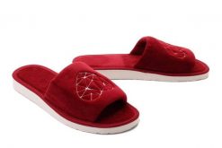 METEOR 044 ZUZA bordo, kapcie damskie. Czerwone obuwie domowe Meteor, bez wzorów, bez zapięcia. Za 44.99 zł.