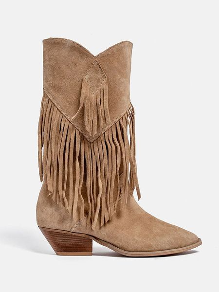 Loft37 Skórzane kozaki w kolorze jasnobrązowym rozmiar: 35. Brązowe botki loft37, na zimę, z okrągłym noskiem, bez obcasa, bez zapięcia. Za 480.90 zł.