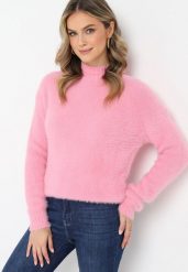 Różowy Sweter z Półgolfem i Dłuższym Włosiem Evassem. Czerwone swetry Born2be, bez wzorów, z dzianiny, bez ramiączek. Za 54.99 zł.