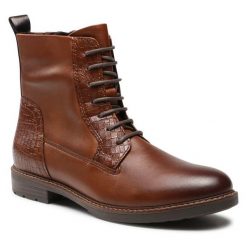 Botki Marco Tozzi. Brązowe botki Marco Tozzi, bez wzorów, bez obcasa, na płaskiej podeszwie, bez zapięcia. Za 449.99 zł.