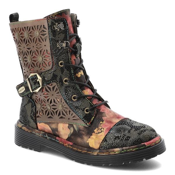 Botki damskie Laura Vita, skórzane na płaskim obcasie za kostkę z ozdobami z okrągłym noskiem, czarne, SL1127-36. Czarne botki Laura Vita, z aplikacjami, z okrągłym noskiem, za kostkę, bez obcasa, na płaskiej podeszwie, bez zapięcia. Za 449.00 zł.