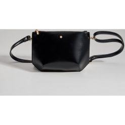 Elegancka saszetka ze skóry ekologicznej - Czarny. Torby na ramię marki Mohito. Za 69.99 zł.