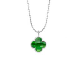 Naszyjnik z koniczyną z zielonym kryształem na posrebrzanym łańcuszku. Zielone naszyjniki Lilou, posrebrzane. Za 178.00 zł.