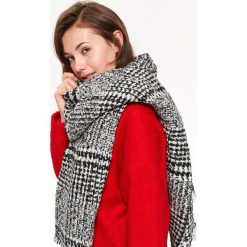 ŚREDNIEJ GRUBOŚCI SZALIK W KRATĘ. Szaliki TOP SECRET. W wyprzedaży za 29.99 zł.