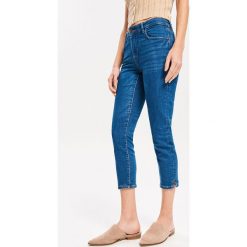 Jeansy slim cropped - Niebieski. Jeansy Reserved. Za 89.99 zł.