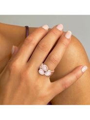 Les Petites Précieuses Pozłacany pierścionek z różowym kwarcem rozmiar: 54. Czerwone pierścionki Les Petites Précieuses, z kwarcem, pozłacane. Za 130.99 zł.