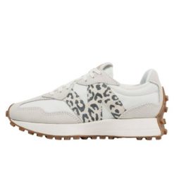 Sneakersy damskie New Balance 327 buty sportowe skórzane beżowe (WS327PJ). Białe obuwie sportowe New Balance, z gumy, bez zapięcia. Za 865.00 zł.