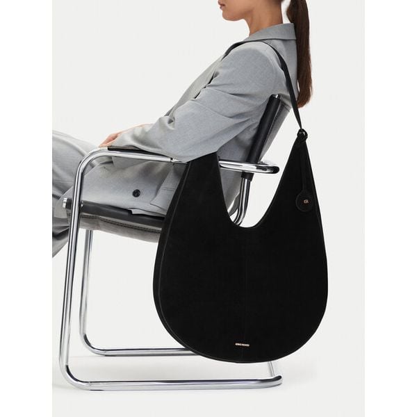 Torebka GINO ROSSI. Czarne shopper Gino Rossi, bez wzorów, bez dodatków. Za 599.99 zł.