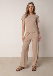 Beżowe Szerokie Spodnie z Prążkowanej Tkaniny z Wysokim Stanem Sarora. Brązowe spodnie materiałowe Born2be, na co dzień, m, bez wzorów, z jeansu, z podwyższonym stanem. Za 59.99 zł.