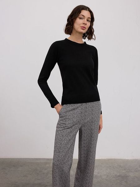 BGN Sweter w kolorze czarnym rozmiar: 34. Czarne swetry BGN, bez wzorów, bez ramiączek. Za 104.89 zł.