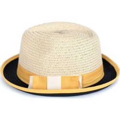 Kapelusz damski Stylish beżowy (cz17223). Kapelusze marki Art of Polo. Za 40.31 zł.