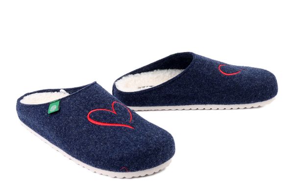 DR. BRINKMANN 320270-05 blau, kapcie damskie. Niebieskie obuwie domowe Dr. Brinkmann, bez wzorów, bez zapięcia. Za 157.17 zł.