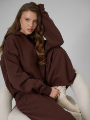 4F Bluza dresowa regular z kapturem damska - brązowa M. Brązowe bluzy 4f, m, bez wzorów, z dresówki, z kapturem. Za 159.99 zł.