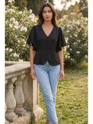 SOULSHAE Bluzka w kolorze czarnym rozmiar: L/XL. Czarne bluzki SOULSHAE, l, bez wzorów, bez kołnierzyka, bez ramiączek. Za 114.95 zł.
