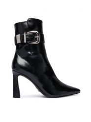 Steve Madden Botki Stashed SM11004780 Czarny. Czarne botki Steve Madden, bez wzorów, ze skóry, bez obcasa, na słupku, bez zapięcia. Za 689.99 zł.