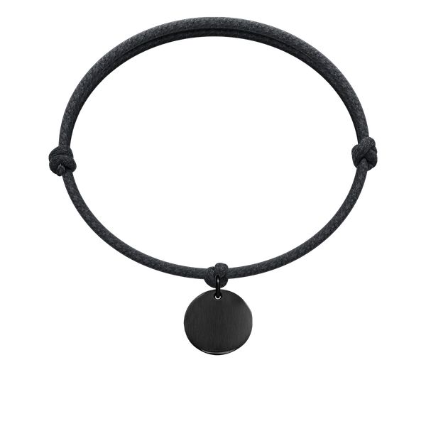 Bransoletka z matowym medalikem na grubym czarnym sznurku. Czarne bransoletki Lilou, ze stali. Za 99.00 zł.