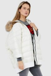 BLAUER Ecru damski puchowy płaszcz z futrem jenota. Białe płaszcze Blauer USA, s, bez wzorów, z puchu, bez kaptura. W wyprzedaży za 2,089.99 zł.