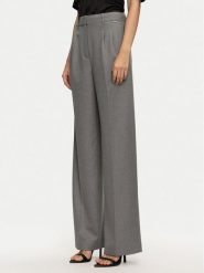 Guess Spodnie materiałowe W4BB02 WGIF2 Szary Relaxed Fit. Szare spodnie materiałowe Guess, l, z aplikacjami, z materiału. Za 239.99 zł.