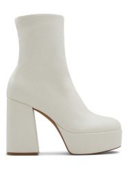 CALL IT SPRING Botki w kolorze białym na obcasie rozmiar: 38. Białe botki Call it Spring, bez wzorów, bez obcasa, na obcasie, bez zapięcia. Za 82.99 zł.