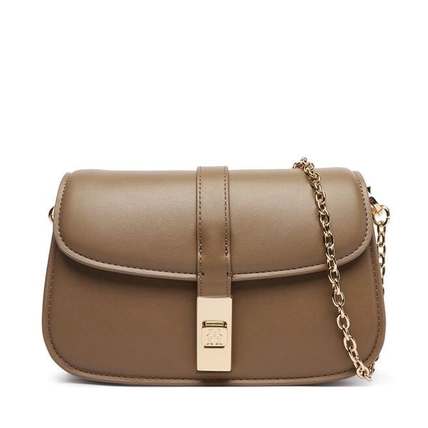 Torebka Tommy Hilfiger. Brązowe torebki klasyczne TOMMY HILFIGER, bez wzorów, bez dodatków. Za 529.99 zł.