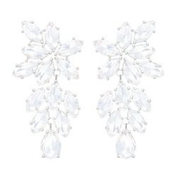 Kolczyki wiszące Glamour z kryształami posrebrzane. Białe kolczyki Lilou, z kryształem, posrebrzane. Za 389.00 zł.