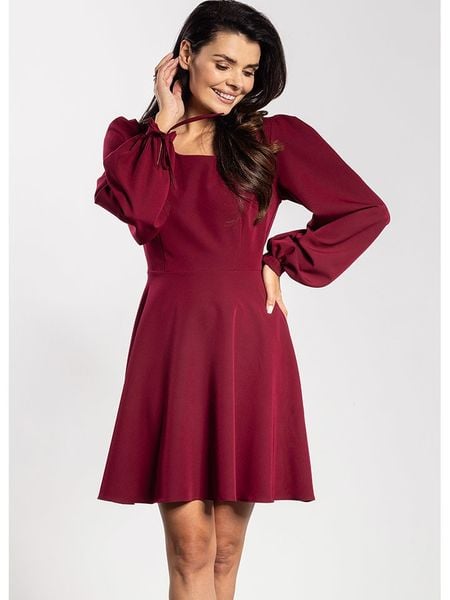 Awama Sukienka w kolorze bordowym rozmiar: S. Czerwone sukienki Awama, s, bez wzorów, bez kołnierzyka, bez ramiączek, mini. Za 145.26 zł.