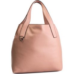 Torebka COCCINELLE - DE5 Mila E1 DE5 11 01 01 Pivoine P08. Czerwone shopper Coccinelle, bez wzorów, ze skóry, na ramię, bez dodatków. W wyprzedaży za 669.00 zł.