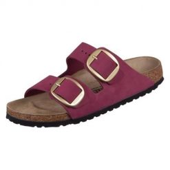 Klapki unisex Birkenstock Arizona. Czerwone klapki Birkenstock, bez wzorów, z materiału, bez obcasa. Za 875.00 zł.