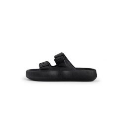 Klapki damskie Fila Tireno. Czarne klapki Fila, bez wzorów, bez obcasa. Za 89.99 zł.