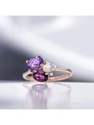 DIAMOND & CO Złoty pierścionek "Barbara" z diamentami i kamieniami szlachetnymi rozmiar: 58. Różowe pierścionki Diamond & Co, z ametystem, złote. Za 1,111.95 zł.