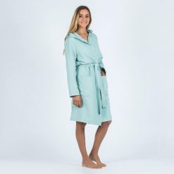 Szlafrok na basen damski Watko Compact z mikrofibry. Niebieskie szlafroki NABAIJI, m, bez wzorów, z materiału, bez ramiączek, z kapturem. Za 89.99 zł.