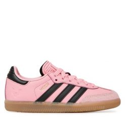 Buty do piłki nożnej adidas. Czerwone obuwie sportowe Adidas, bez zapięcia. Za 219.99 zł.