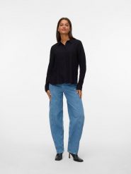Vero Moda Koszula w kolorze czarnym rozmiar: M. Czarne koszule Vero Moda, m, bez wzorów, z wiskozy, klasyczne, bez kołnierzyka, bez ramiączek. Za 87.45 zł.