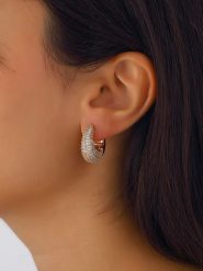 Nakkash Pozłacane kolczyki z cyrkoniami rozmiar: onesize. Żółte kolczyki Nakkash, z cyrkonią, pozłacane. Za 96.14 zł.