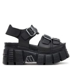 Sandały NEW ROCK. Czarne sandały NEW ROCK, bez wzorów, rockowe, bez obcasa, na koturnie, bez zapięcia. Za 919.99 zł.