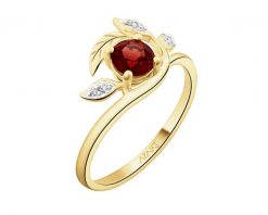 Pierścionek z żółtego złota z diamentami i granatem - liście - próba 375. Żółte pierścionki Apart, z diamentem, złote. Za 1,890.00 zł.