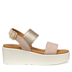 Sandały Geox. Brązowe sandały Geox, bez wzorów, bez obcasa, na koturnie, bez zapięcia. Za 369.99 zł.