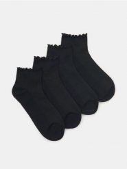 Skarpetki z falbaną 4 pack - czarny. Czarne skarpety Sinsay, bez wzorów. Za 12.99 zł.