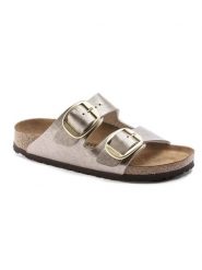 Birkenstock Klapki "Arizona Big Buckle" w kolorze jasnoróżowym rozmiar: 37. Różowe klapki Birkenstock, bez wzorów, z otwartym noskiem, bez obcasa. Za 434.95 zł.