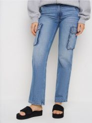 Jeansy cargo - niebieski. Niebieskie jeansy Sinsay, l, bez wzorów. Za 79.99 zł.
