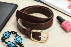 Beltimore skórzany damski pasek do spodni 3 cm burgundowy A68 : Kolory - brązowy, beżowy, Rozmiar pasków - r.110-125 cm. Brązowe paski bez wzorów, klasyczne. Za 47.90 zł.