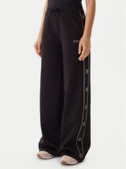 Guess Spodnie dresowe V5BB12 KCX22 Czarny Wide Leg. Czarne spodnie dresowe Guess, xl, z aplikacjami, z dresówki. Za 479.99 zł.