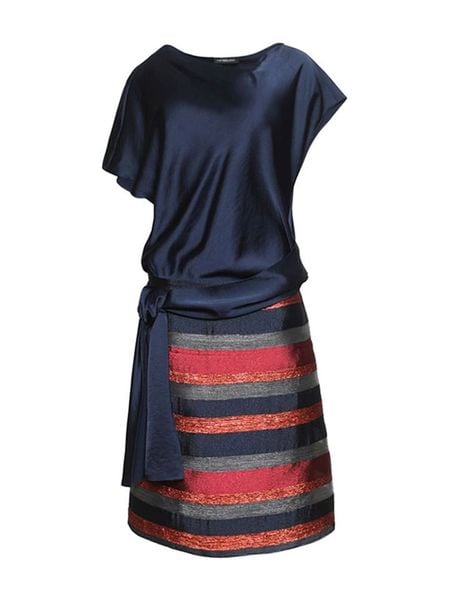 HEXELINE Sukienka w kolorze granatowym ze wzorem rozmiar: 36. Brązowe sukienki HEXELINE, bez wzorów, bez kołnierzyka, bez ramiączek, midi. Za 348.08 zł.